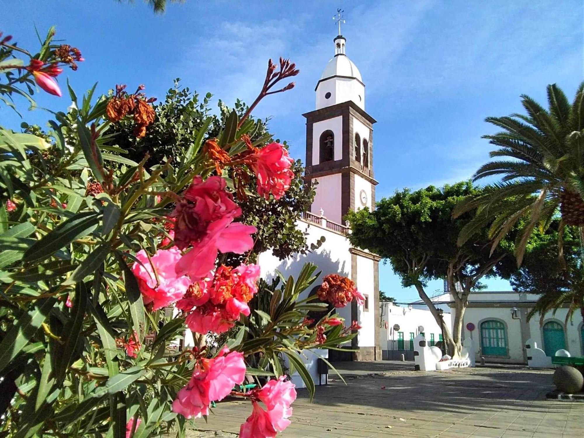 Apartment Vincent, Cozy And Sunny Over The Rooftops Puerto del Carmen  Luaran gambar